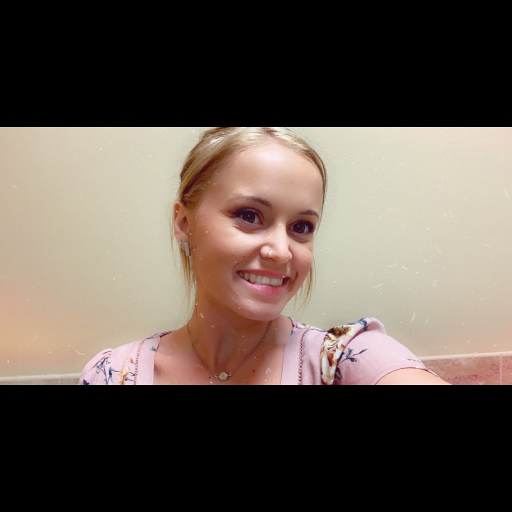 Meet your Posher, Savanah